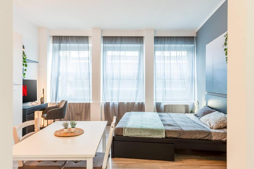 2 Minutes From Central Station-Exclusive Open Space 밀라노 외부 사진